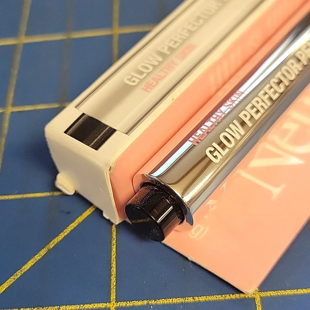 Neutrogena Glow Perfector Pen 2.83g New In Box